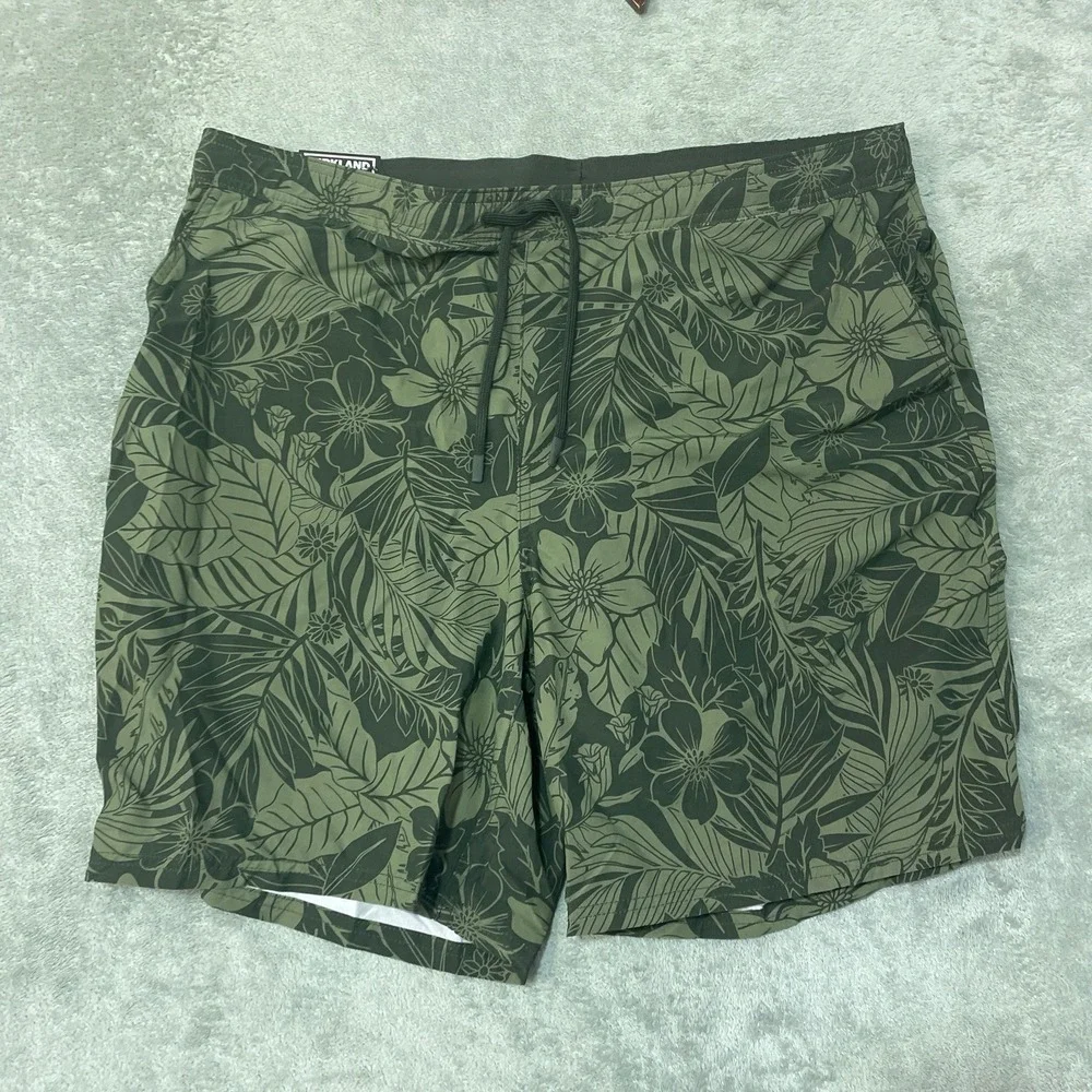 NWT Kirkland Signature Swim Shorts Men's XXL Green Polyester Floral Tropical